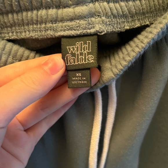 women’s wild fable sweatpants with drawstring - Picture 3 of 3